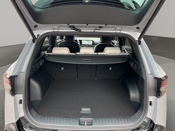 Vehicle image 8 Vehicle image 8