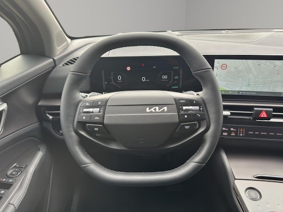 Vehicle image 4 Vehicle image 4