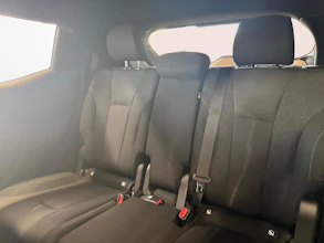 https://vehicle.imgix.net/4032594/e009b9db-d97b-4fa6-b1aa-0aa2ecf3b9a0.jpg