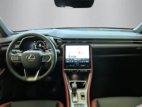 https://vehicle.imgix.net/4032611/7935e0ec-94c5-4c90-b07a-3bc366a57c10.jpg