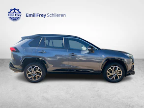 https://vehicle.imgix.net/4032615/302d233c-d610-4cb3-89e7-ff8a54dd3605.jpg