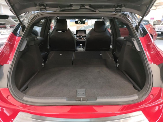 Vehicle image 8