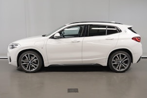 Vehicle image BMW X2 25e xDrive