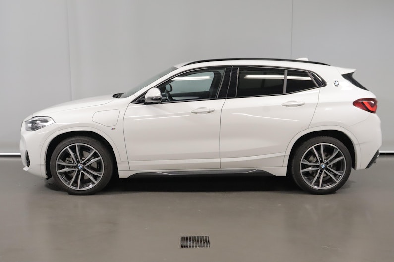 Vehicle image BMW X2