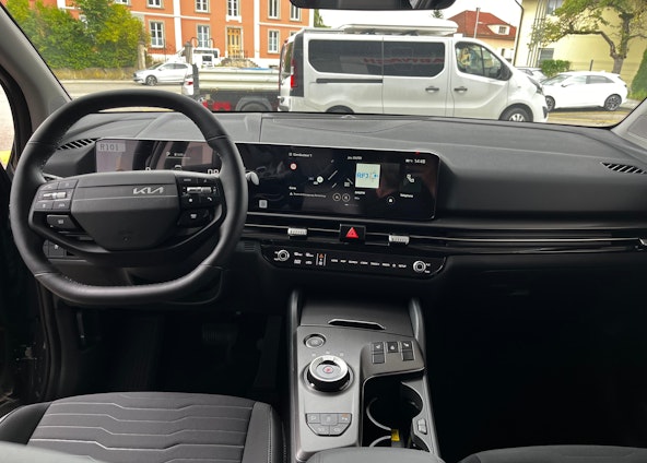 Vehicle image 5 Vehicle image 5