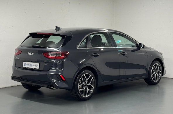 Vehicle image 11 Vehicle image 11