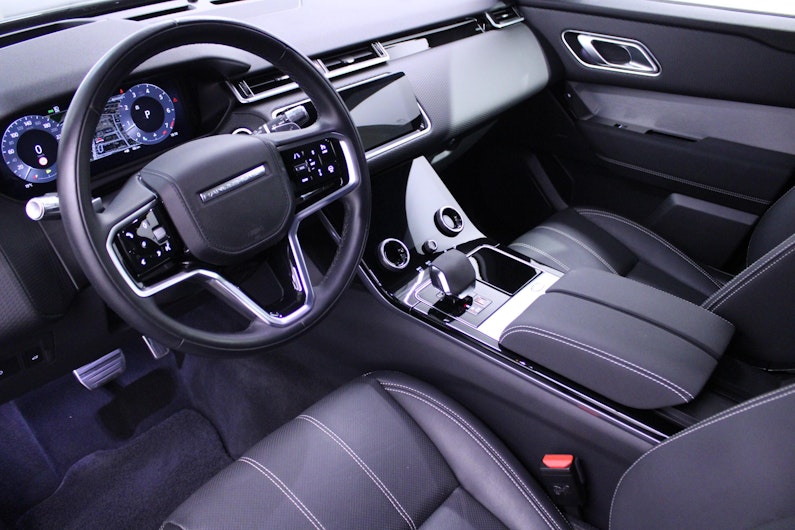 Vehicle image LAND ROVER RANGE ROVER VELAR