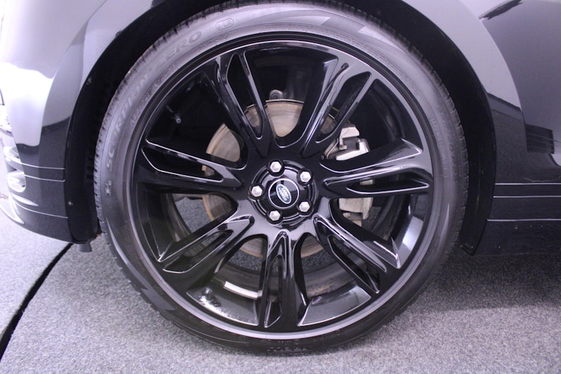 Vehicle image LAND ROVER RANGE ROVER VELAR