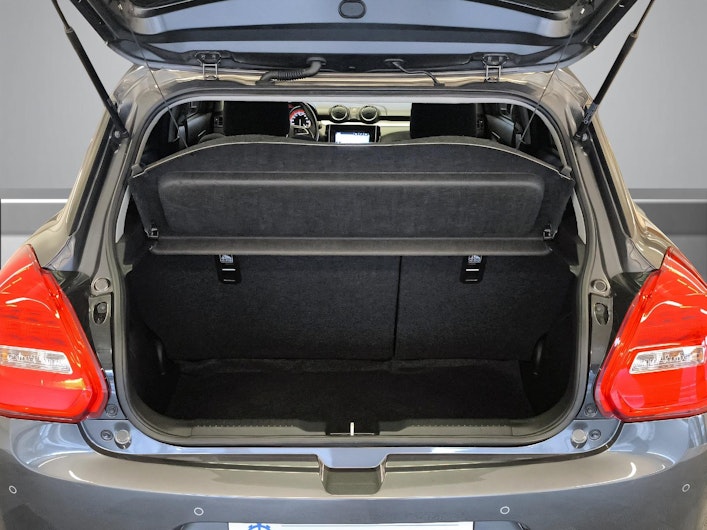 Vehicle image SUZUKI SWIFT