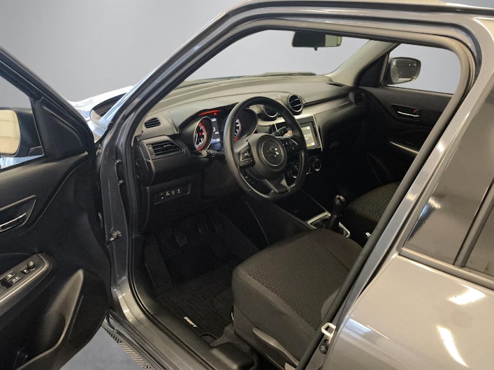 Vehicle image SUZUKI SWIFT