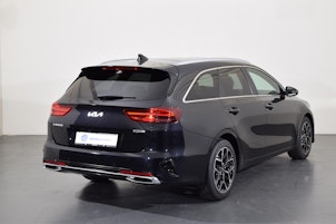 Vehicle image KIA Ceed SW 1.5 T-GDi MHEV GT-Line