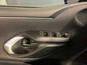 Toyota Yaris 1.5 VVT-i HSD Comfort