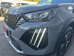Peugeot 2008 1.2 Hybrid 145 Allure Premium