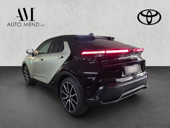 Vehicle image 4 Vehicle image 4