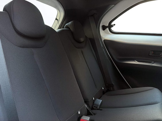 Vehicle image 14 Vehicle image 14