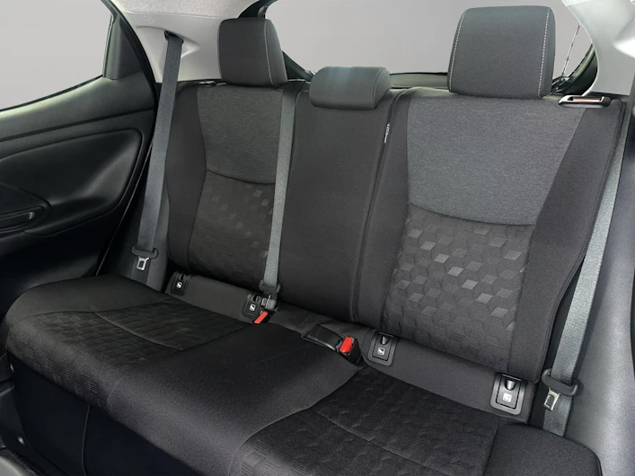 Fahrzeugbild TOYOTA YARIS