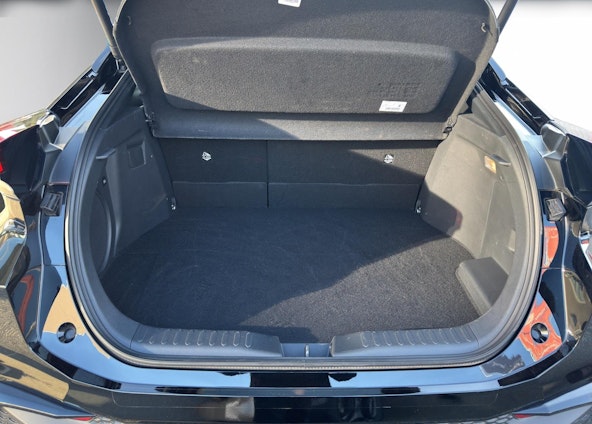 Vehicle image 17 Vehicle image 17