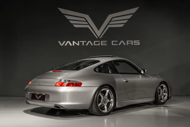 Porsche 911 Coupé 3.6 Carrera 4