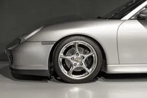 Porsche 911 Coupé 3.6 Carrera 4