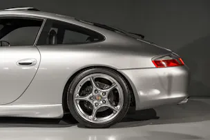 Porsche 911 Coupé 3.6 Carrera 4