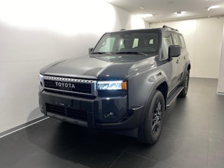 Vehicle image TOYOTA LANDCRUISER 0