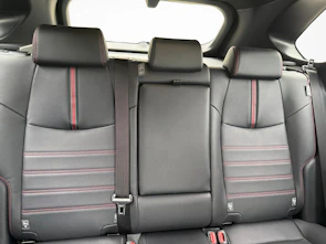 Fahrzeugbild TOYOTA RAV4 2.5 Plug-In-Hybrid Platinum