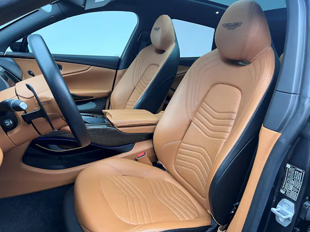 Aston Martin DBX 4.0 V8 Bi-Turbo