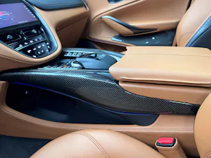 Aston Martin DBX 4.0 V8 Bi-Turbo