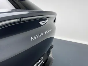 Aston Martin DBX 4.0 V8 Bi-Turbo