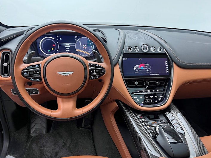 Vehicle image ASTON MARTIN DBX