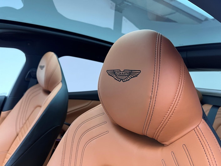 Vehicle image ASTON MARTIN DBX