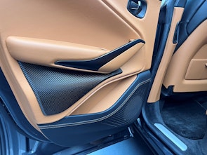 Vehicle image ASTON MARTIN DBX 4.0 V8 Bi-Turbo