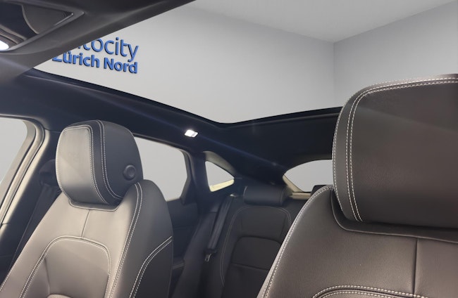 Vehicle image 10 Vehicle image 10