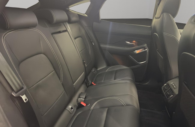 Vehicle image 8 Vehicle image 8