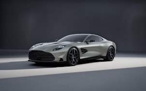 Vehicle image ASTON MARTIN Vanquish 5.2 V12 Bi-Turbo