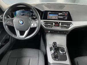 BMW 320d xDrive Touring
