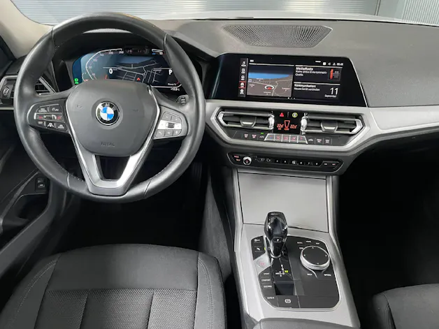 BMW 320d xDrive Touring
