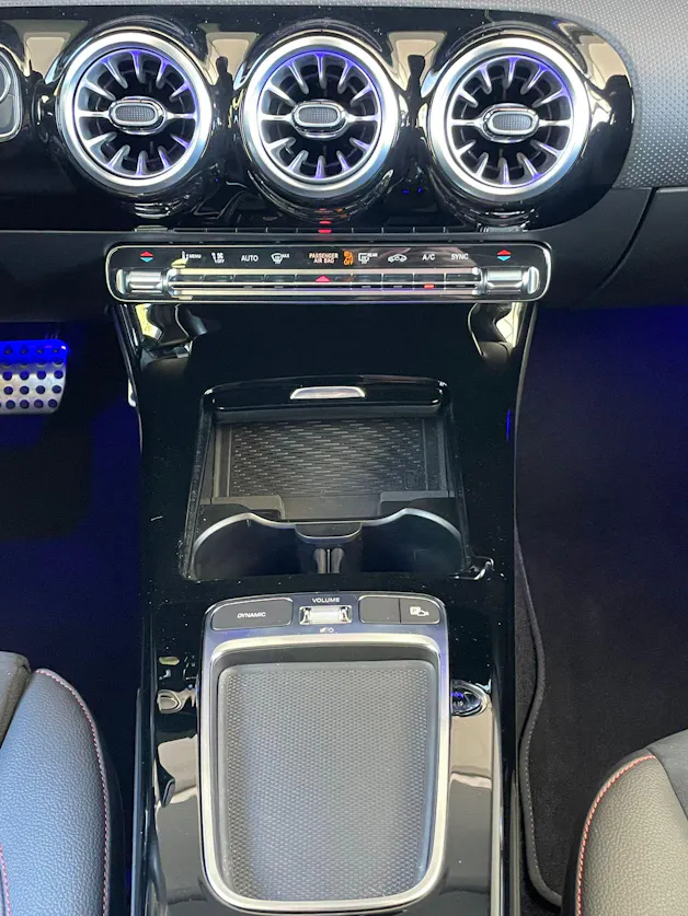 Mercedes-Benz A 200 AMG Line