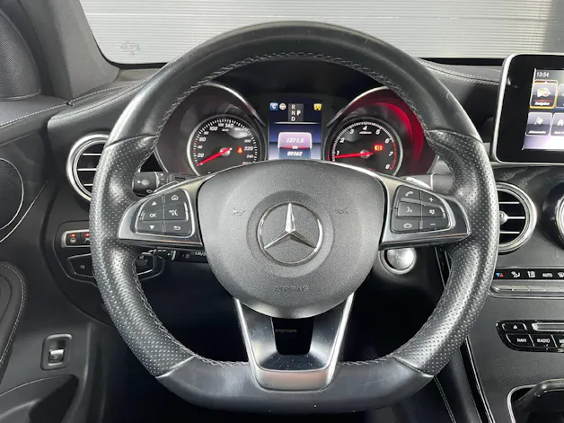 Mercedes-Benz GLC 250 AMG Line 4m