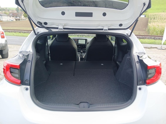 Vehicle image 11 Vehicle image 11