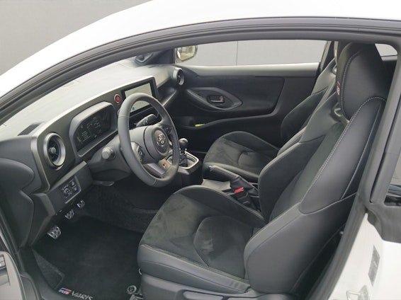 Vehicle image 8 Vehicle image 8