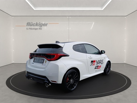 Vehicle image 4 Vehicle image 4