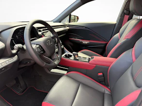 https://vehicle.imgix.net/4033181/5d603587-5dc0-4c20-86a2-a413f975dd78.jpg