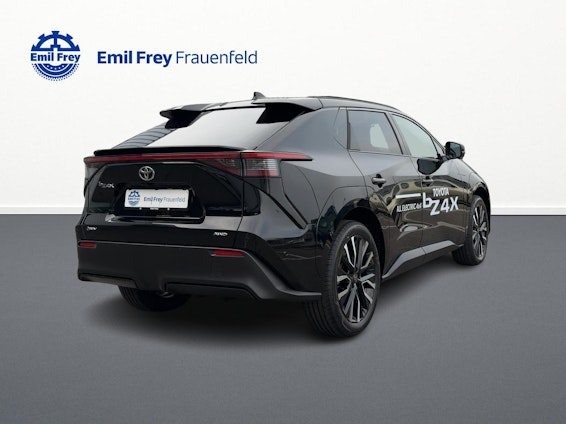 Vehicle image 4 Vehicle image 4