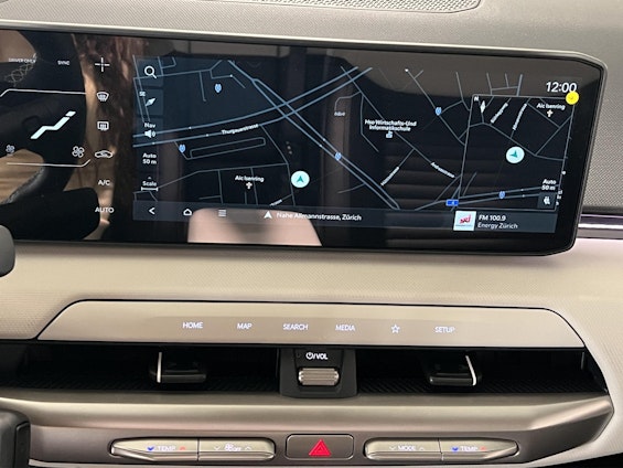 Vehicle image 10 Vehicle image 10