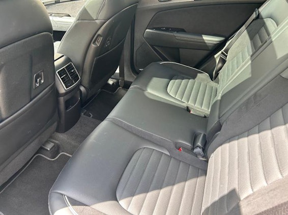 Vehicle image 11 Vehicle image 11