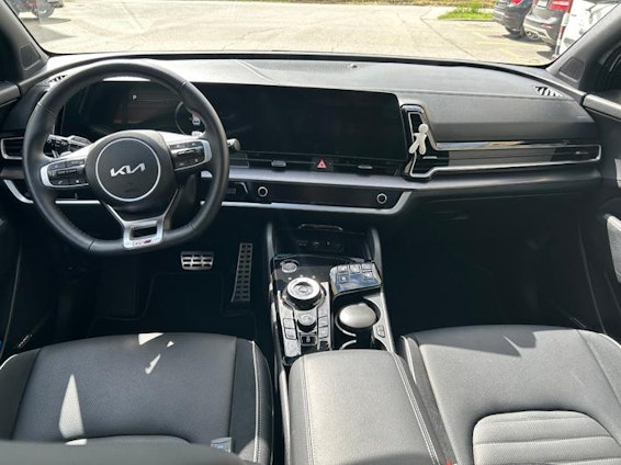 Vehicle image 9 Vehicle image 9