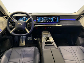 https://vehicle.imgix.net/4033328/191f4277-32df-4c8f-9989-b1dc37ba5bde.jpg