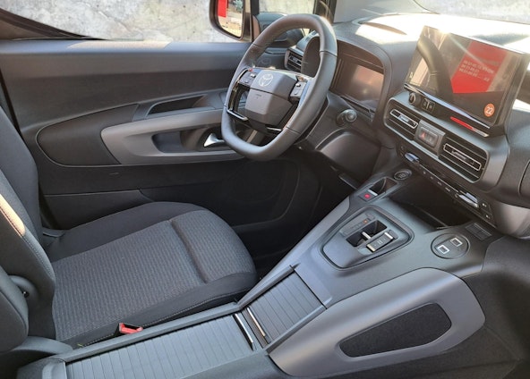 Vehicle image 12 Vehicle image 12