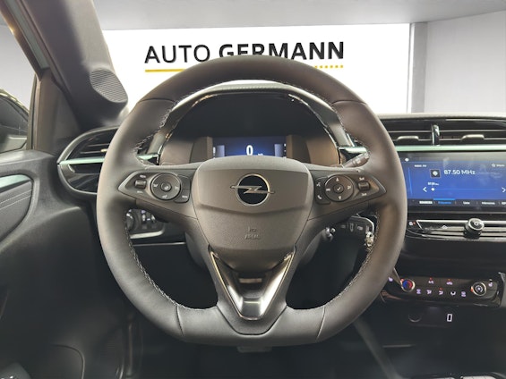 Vehicle image 10 Vehicle image 10